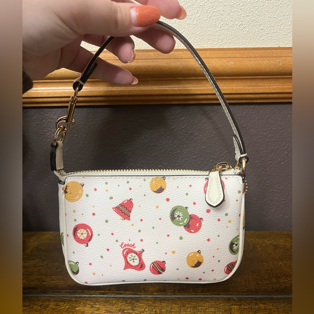 ✨NWT - Coach Nolita 15 Wristlet Purse Ornament Print✨ - Picture 8 of 12